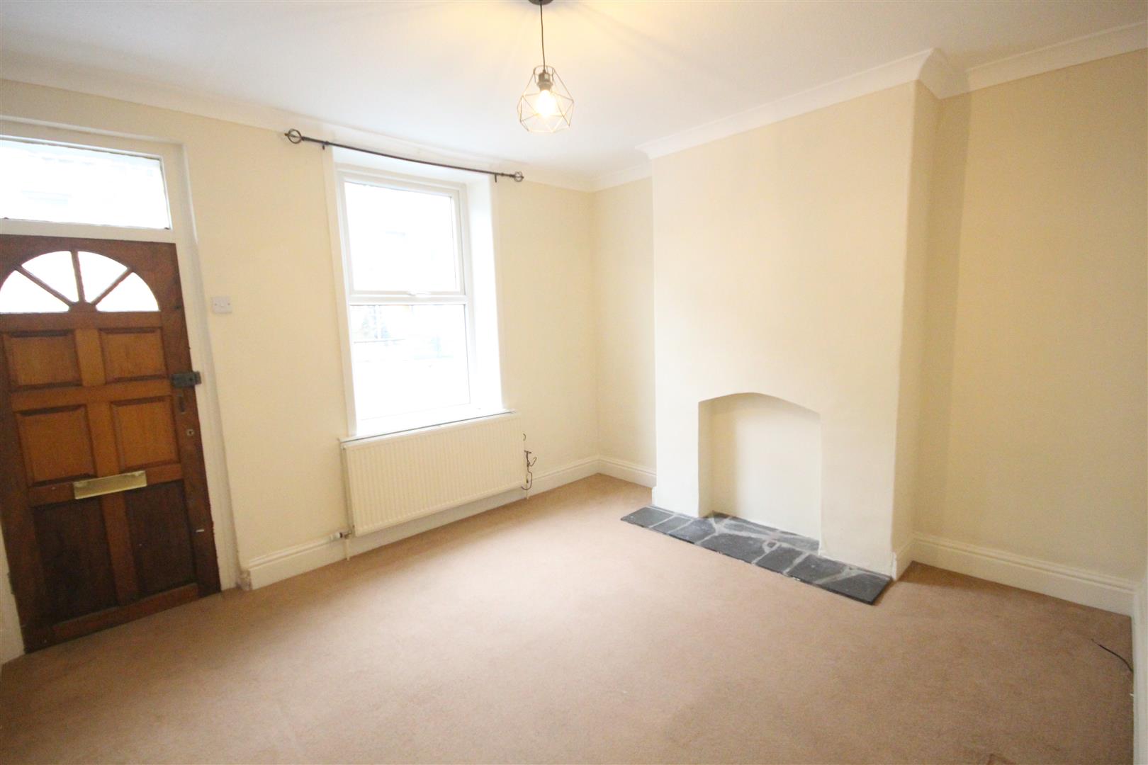 2 bedroom mid terrace house To Let in Barnoldswick - IMG_6229.jpg